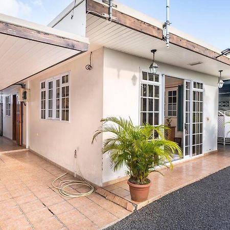 Chaine Lodge Maison Entiere Free Parking & Wifi 3Min De L'Aeroport Faaa Exterior foto